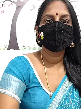 Snapshot of Tamil_Meera12 chatting on 04-29-26, 04:44 Tamil Meera12 online show from 04-29-26, 04:44