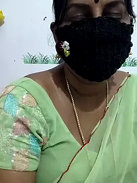 Snapshot of Tamil_Meera12 chatting on 05-23-26, 04:44 Tamil Meera12 online show from 05-23-26, 04:44
