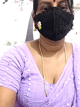 Snapshot of Tamil_Meera12 chatting on 05-31-26, 06:09 Tamil Meera12 online show from 05-31-26, 06:09