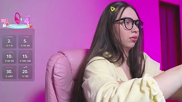 Arianahot777 online show from 04-25-26, 09:12