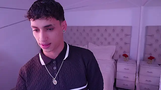 JhoanLeandro online show from 04-12-26, 04:39