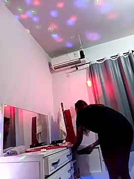 Pantaneirasexy online show from 03-18-26, 08:34