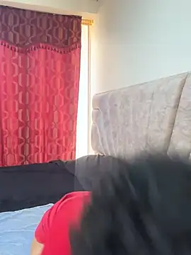 Snapshot of leahaltomm chatting on 02-06-25, 01:32 leahaltomm online show from 02-06-25, 01:32