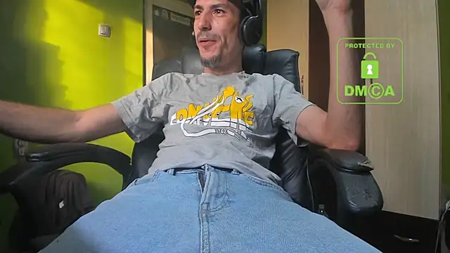 BigCumShoot online show from 11-17-25, 06:19