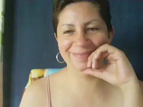 Snapshot of xxsexycutexxx chatting on 03-19-25, 02:35 xxsexycutexxx online show from 03-19-25, 02:35