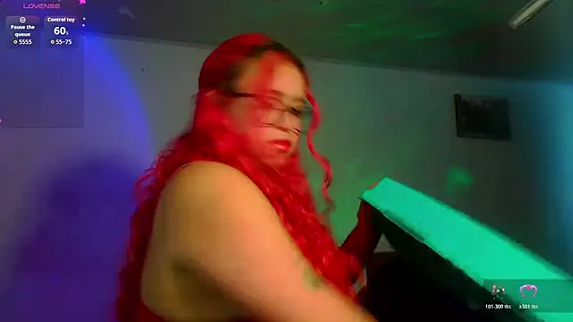 Snapshot of EstefyTabbo chatting on 04-28-26, 05:07 EstefyTabbo online show from 04-28-26, 05:07