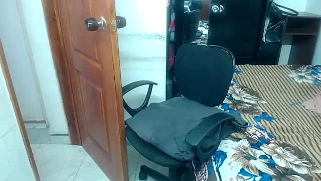 Siblleyx online show from 02-07-25, 03:52