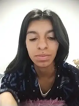 Snapshot of Ariell_Kieran chatting on 07-02-26, 03:23 Ariell Kieran online show from 07-02-26, 03:23
