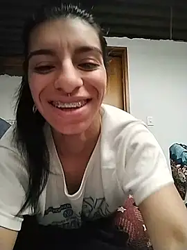 Snapshot of Ariell_Kieran chatting on 07-23-26, 05:55 Ariell Kieran online show from 07-23-26, 05:55