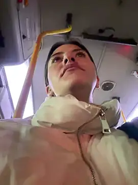 Snapshot of Andrea18_blonde chatting on 03-20-25, 12:30 Andrea18 blonde online show from 03-20-25, 12:30