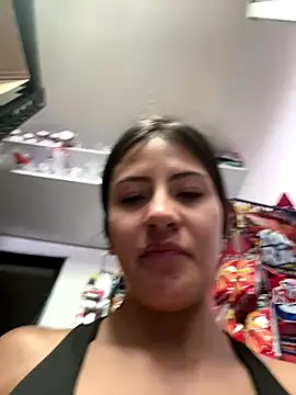 Snapshot of Andrea18_blonde chatting on 09-11-25, 02:17 Andrea18 blonde online show from 09-11-25, 02:17