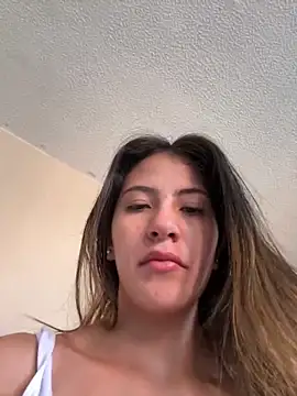 Snapshot of Andrea18_blonde chatting on 09-21-25, 11:56 Andrea18 blonde online show from 09-21-25, 11:56