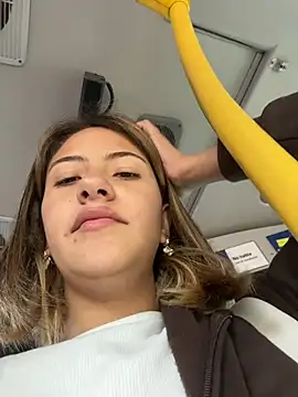 Snapshot of Andrea18_blonde chatting on 12-05-25, 12:25 Andrea18 blonde online show from 12-05-25, 12:25