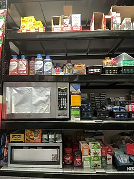 Snapshot of Andrea18_blonde chatting on 12-19-25, 09:00 Andrea18 blonde online show from 12-19-25, 09:00