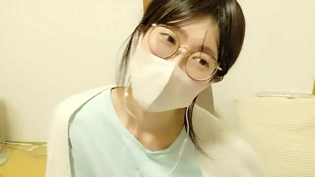 Snapshot of RIO_o0 chatting on 04-26-26, 01:42 RIO o0 online show from 04-26-26, 01:42