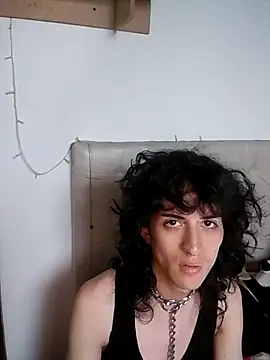 Snapshot of Penygirl chatting on 11-17-25, 07:58 Penygirl online show from 11-17-25, 07:58