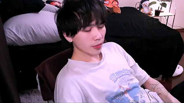 rennnuts online show from 11-19-25, 03:01