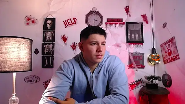 JamesCr  online show from 10-28-25, 10:08