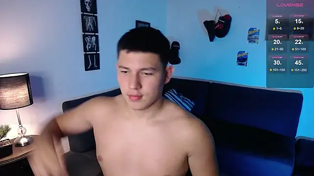 JamesCr  online show from 04-09-26, 11:10