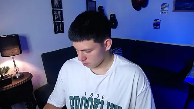 JamesCr  online show from 04-15-26, 02:07