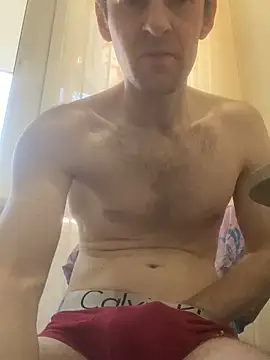 LynnAhNight online show from 04-11-26, 05:34