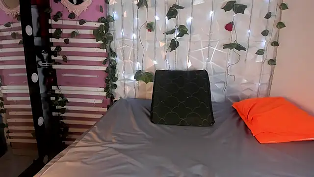 cassidy blossom online show from 02-12-25, 02:35