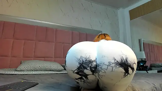 Snapshot of AzunaStar chatting on 03-22-25, 09:53 AzunaStar online show from 03-22-25, 09:53