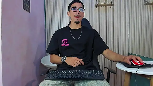 Snapshot of Becker2_ chatting on 01-16-26, 03:38 Becker2 online show from 01-16-26, 03:38