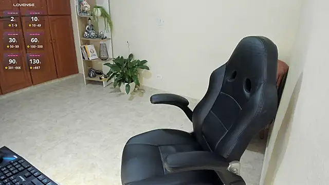 Nathalie 29 online show from 03-19-26, 03:05