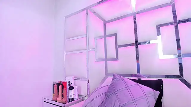 ZoeWan69 online show from 02-01-26, 01:31