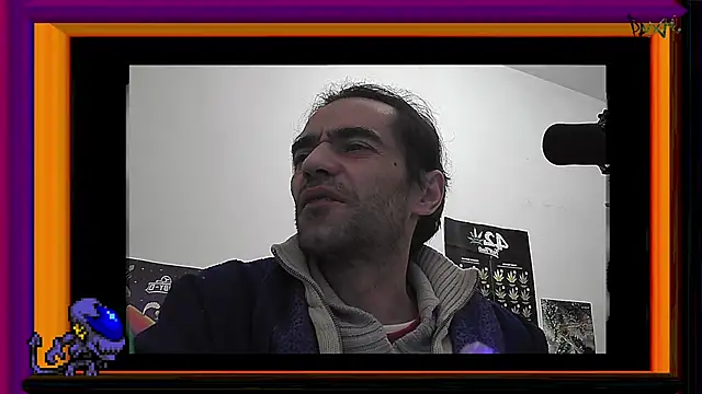 Snapshot of ReyDeBotones chatting on 03-22-25, 09:42 ReyDeBotones online show from 03-22-25, 09:42