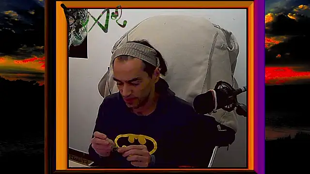 Snapshot of ReyDeBotones chatting on 03-03-26, 08:26 ReyDeBotones online show from 03-03-26, 08:26