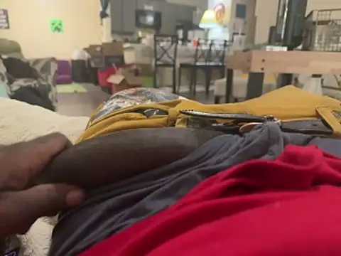 Snapshot of BigDMann40 chatting on 11-06-25, 09:05 BigDMann40 online show from 11-06-25, 09:05