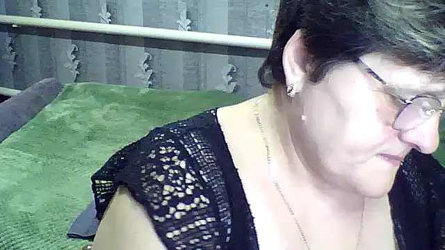 ElzaJewel online show from 03-13-26, 07:42