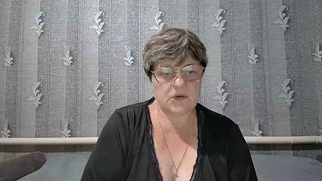 Snapshot of ElzaJewel chatting on 06-08-26, 08:31 ElzaJewel online show from 06-08-26, 08:31