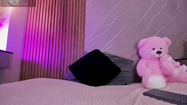 ariana jhonson1 online show from 11-20-25, 12:38