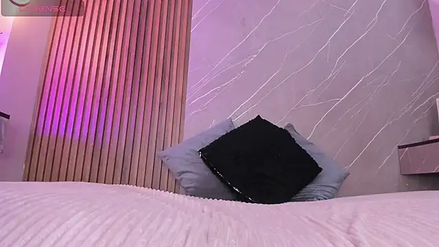 ariana jhonson1 online show from 11-24-25, 12:16