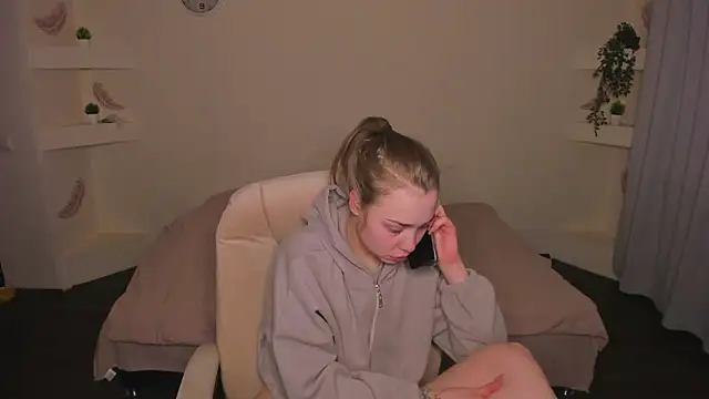 YourMegan online show from 02-09-26, 07:51