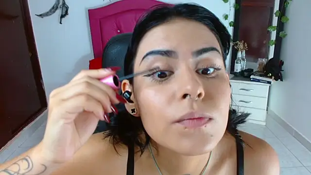 Snapshot of veronica_luar chatting on 07-02-26, 07:20 veronica luar online show from 07-02-26, 07:20