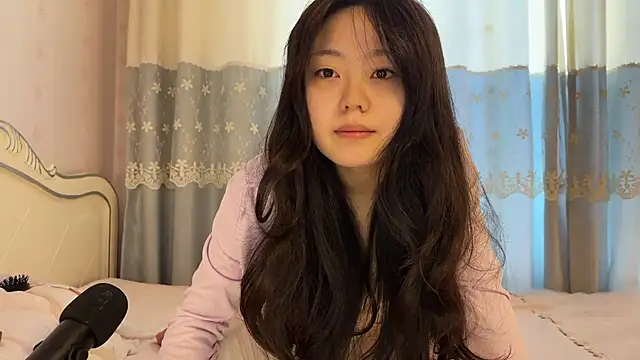 nanaliu6 online show from 11-11-25, 02:11