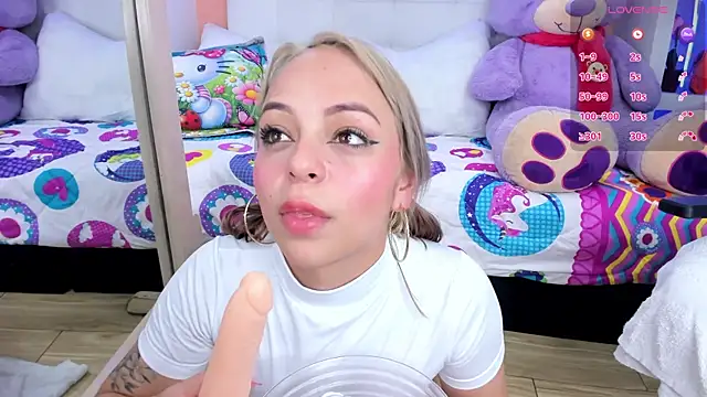 Snapshot of miss__lizeth chatting on 02-06-25, 09:38 miss lizeth online show from 02-06-25, 09:38