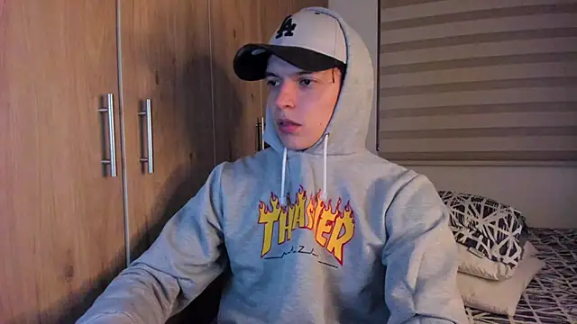 Mastrangelo xxx online show from 09-24-25, 04:05