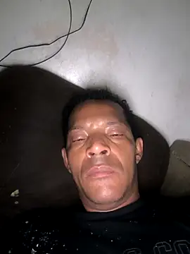 Snapshot of Renato571 chatting on 09-20-25, 10:05 Renato571 online show from 09-20-25, 10:05