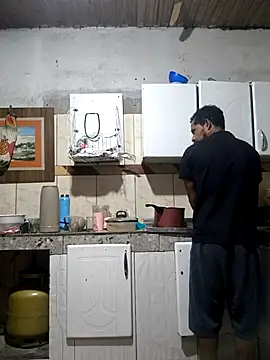 Snapshot of Renato571 chatting on 10-14-25, 10:38 Renato571 online show from 10-14-25, 10:38