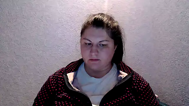 KiraSwee online show from 10-23-25, 05:23