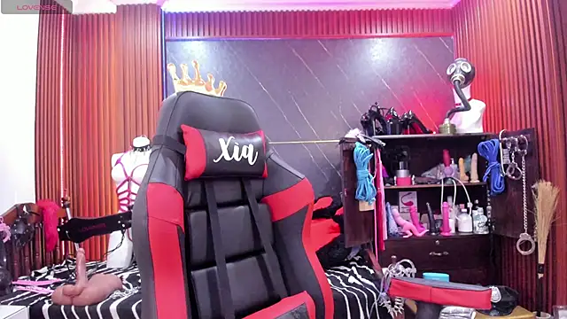 XiaQueen online show from 04-11-26, 02:21