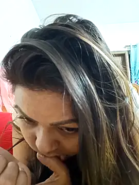 blue-berry07 online show from 11-26-25, 07:26