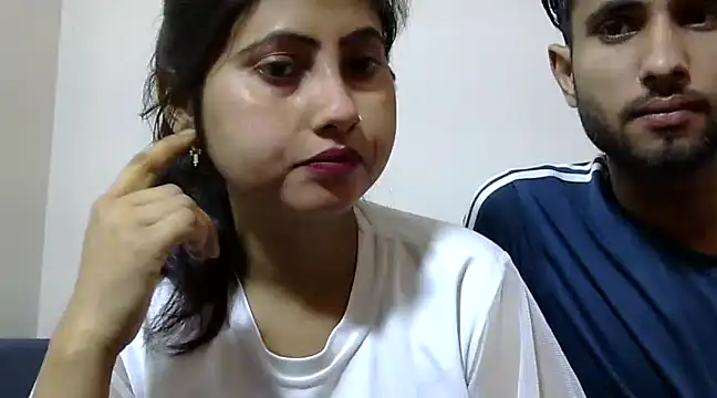 Queen Couple online show from 03-04-25, 04:17