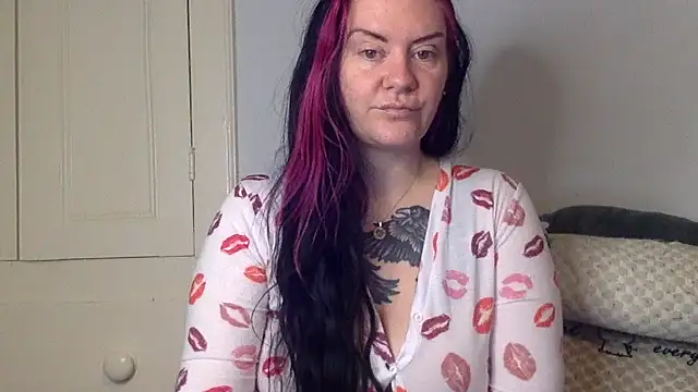 AureliaXOX online show from 02-13-26, 10:33