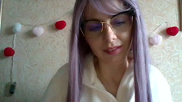 LuminousLady online show from 02-14-25, 07:28